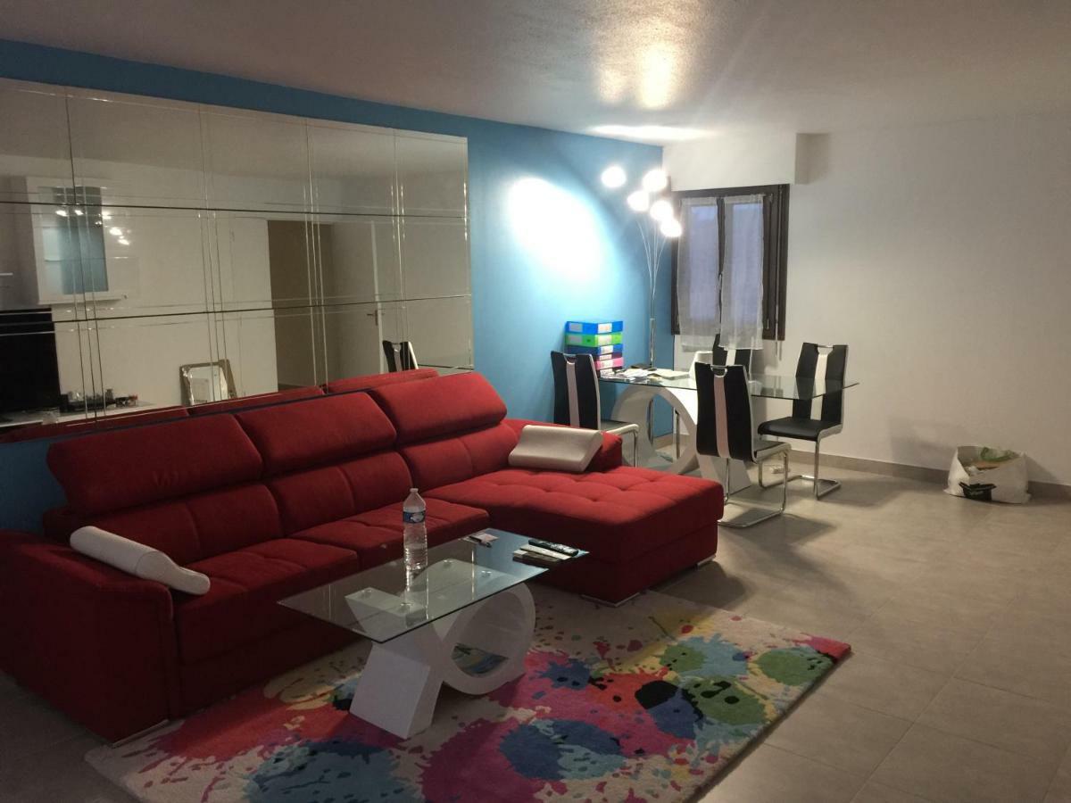 Grand Appartement A Louer Vue Sur Seine ムラン エクステリア 写真